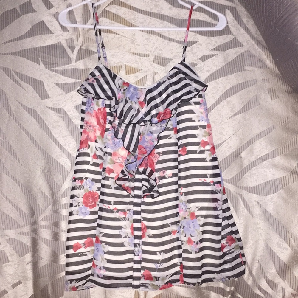 A tank top.